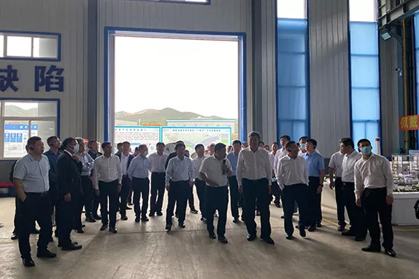 內(nèi)蒙古自治區(qū)黨委常委、通遼市委書記孟憲東攜考察團到一諾環(huán)境考察指導(dǎo) 內(nèi)蒙古自治區(qū)黨委常委、通遼市委書記孟憲東攜考察團到一諾環(huán)境考察指導(dǎo)